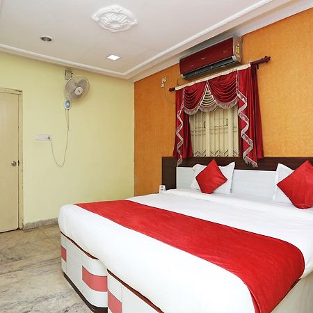 Готель Oyo 4526 Jaydev Vihar Бхубанешвар Екстер'єр фото